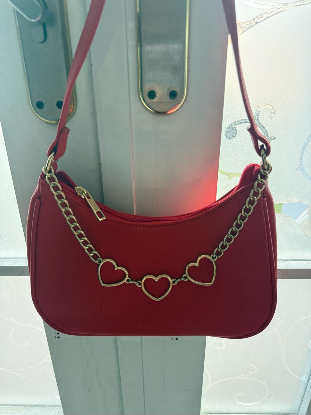 Red Heart-Chain Shoulder Bag